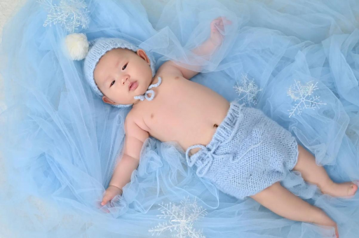 顺德宝宝要不要穿袜子